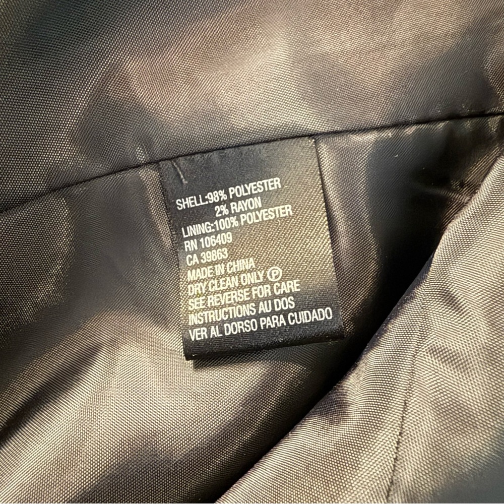 Tahari Black Classic Blazer with Notched Lapels - Picture 11 of 13